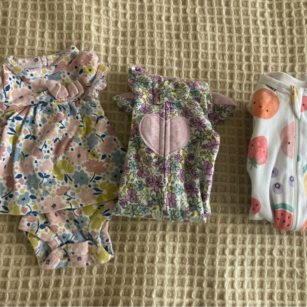 Floral and Fruit Baby Onesies Set